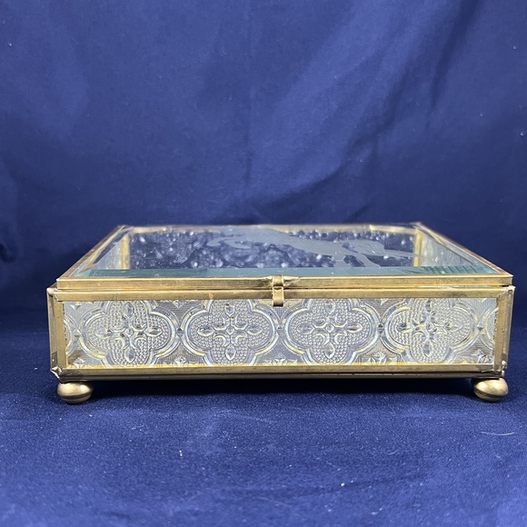 Vintage Etched Unicorn Glass Jewelry Box Gold Hinged Lid Ornate Collectible - Picture 2 of 10